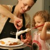 Cake decorating with Anna